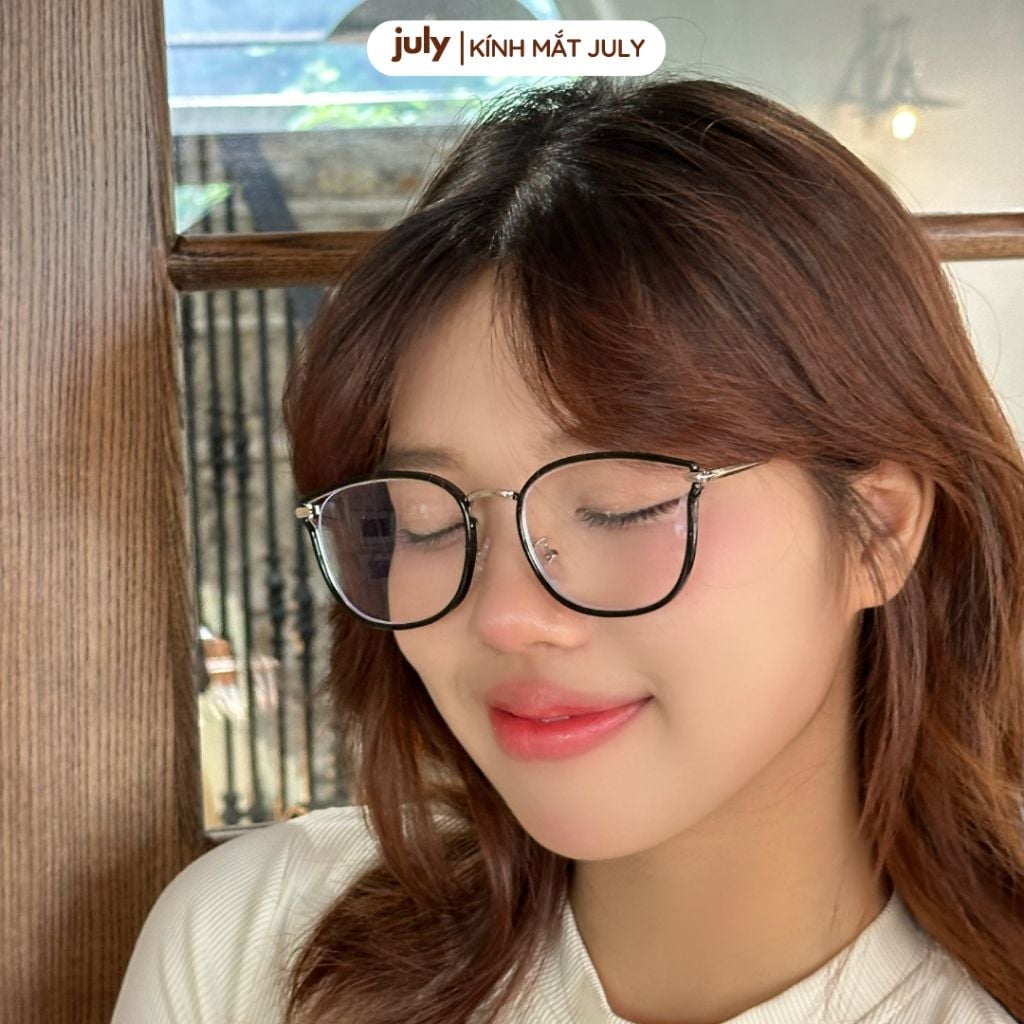 Gọng kính cận nữ mắt mèo dáng vuông kim loại bọc nhựa basic dễ đeo hợp với nhiều dáng mặt 8611