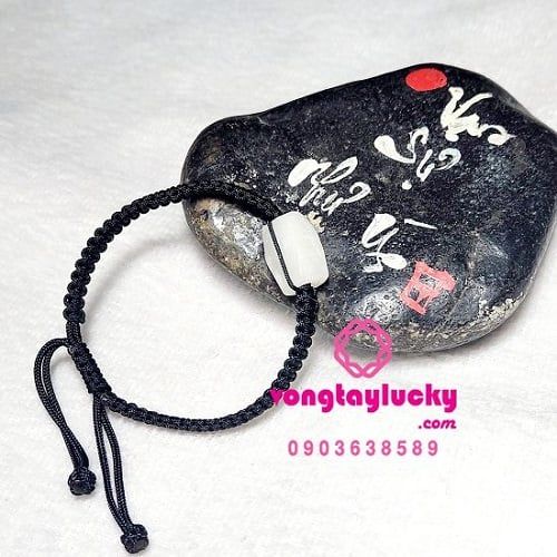 đá thô, đá lu thống, vòng tay may mắn, vòn tay mệnh thủy, vòng tay mệnh kim, vòng tay mệnh thổ, vòng tay đẹp, đá thô bạch ngọc, đá màu trắng