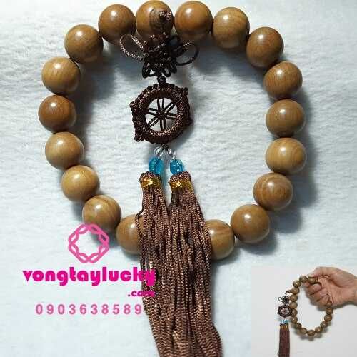 Vòng tay gỗ bách xanh