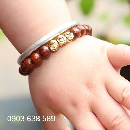 Gỗ sưa đeo tay nữ 8li-10li