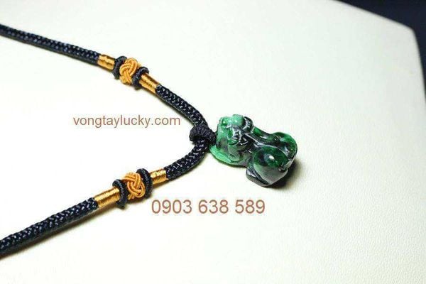 Mặt dây chuyền, mặt nhẫn tỳ hưu 2x1.5cm và mẫu 2x1cmcẩm thạch ngọc thủy phí hàng hiếm đá thiên nhiên