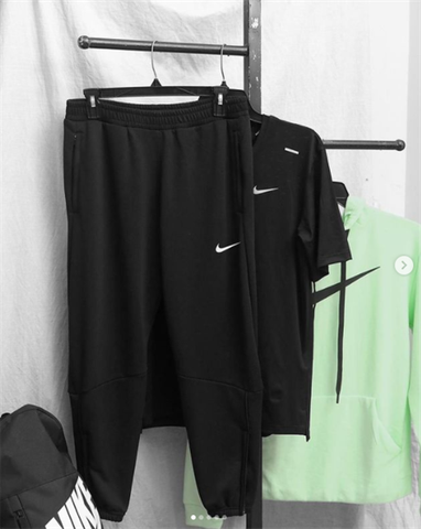 NlKE CHALLENGER PANTS