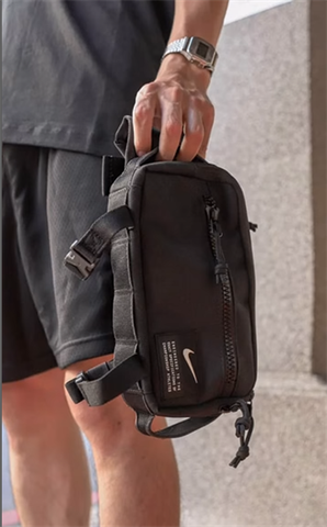 Túi chéo nhỏ Utility Hip Pack (2L)