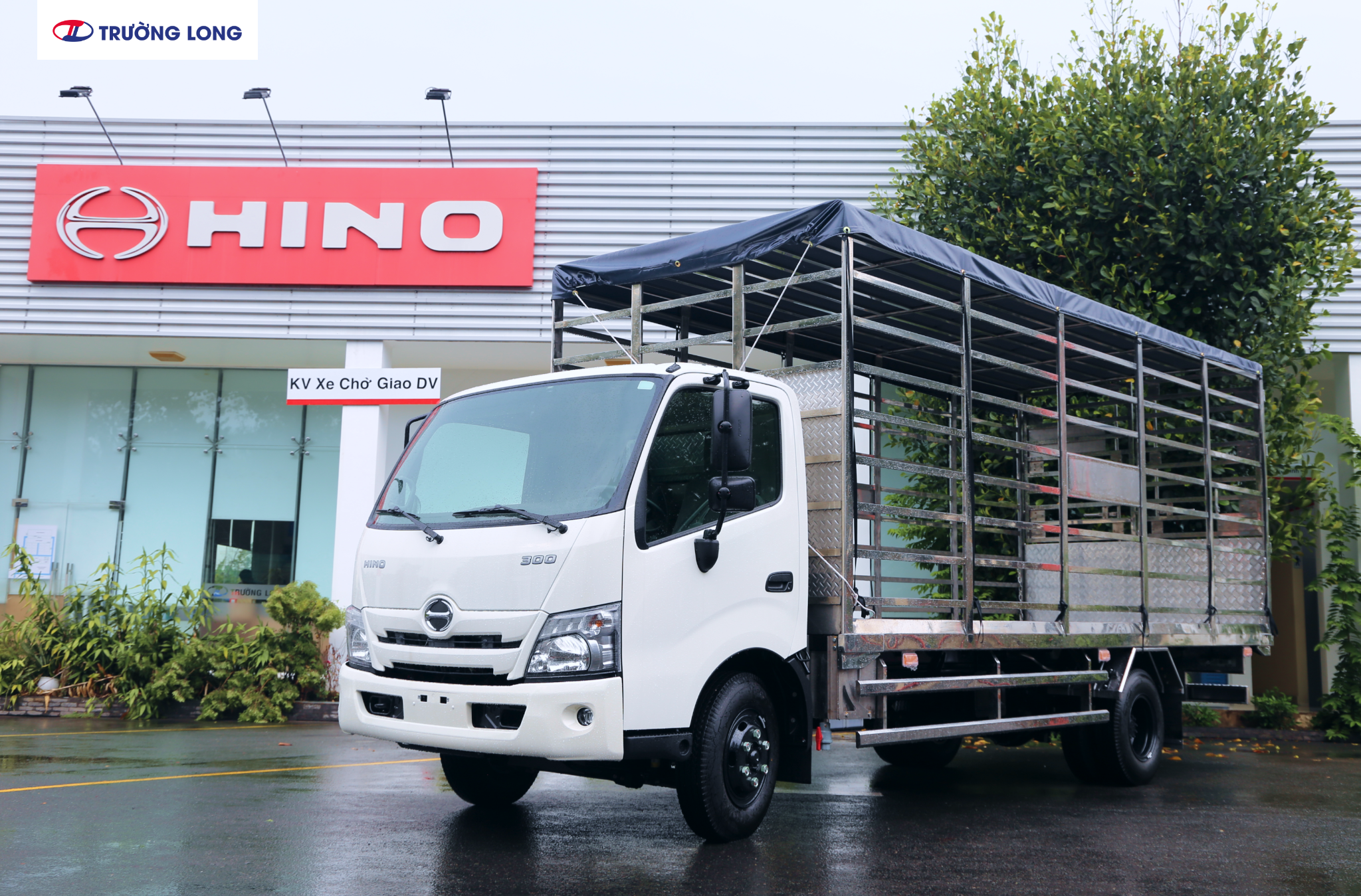 HINO XZU 730L - Xe Gia Cầm 3 Tấn 4