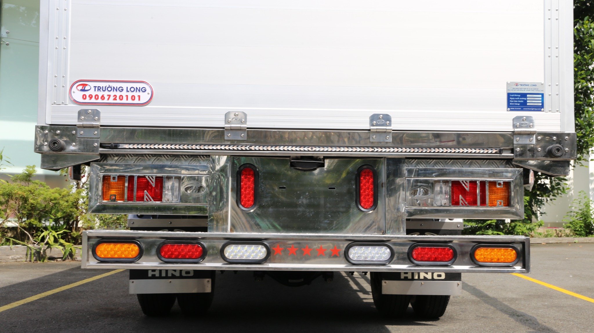 HINO EURO 5 - Xe tải 4t7 thùng mui bạt