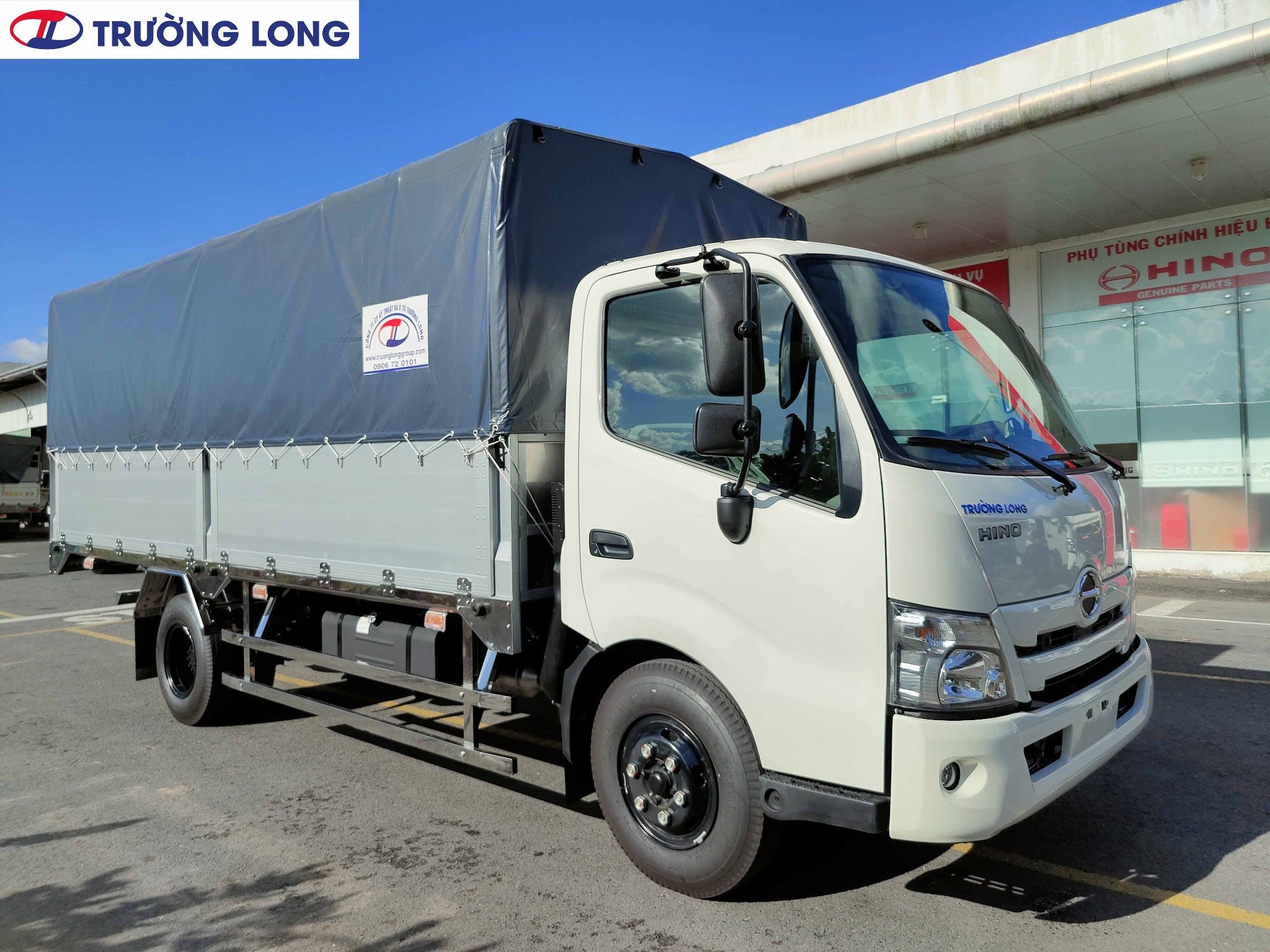Xe Tải Hino 3.5 Tấn Thùng Mui Bạt