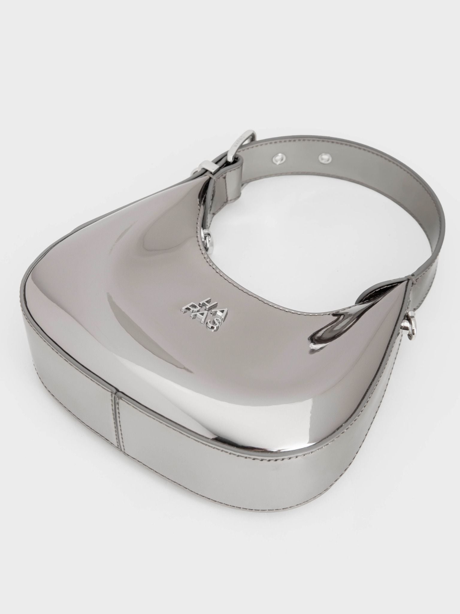  Túi Xách Tay Khoen Vuông Đáy Tròn Cerleen Size 22 