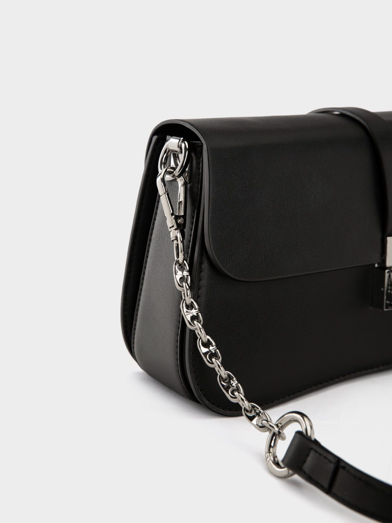  Túi Đeo Chéo Đáy Cong Khóa Gài Size 23 