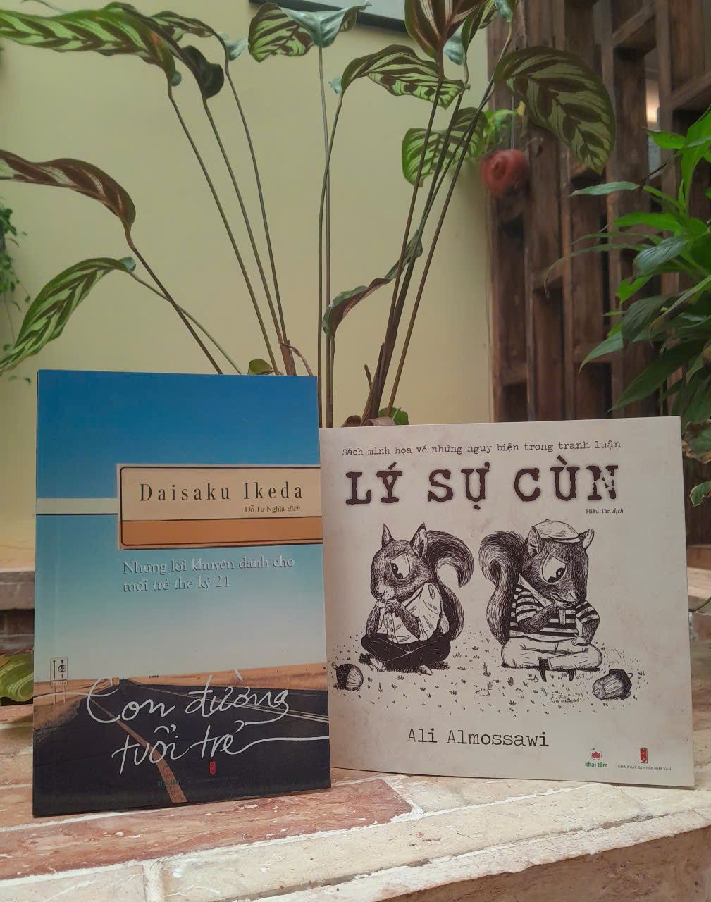  Combo Hành Trang Tuổi Trẻ - 2 cuốn, giá sốc chỉ 103k! 