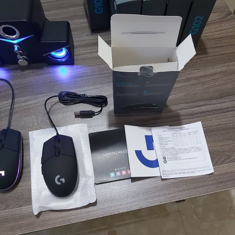 Chuột G102 Logitech Cho Game Thủ - Độ Phân Giải 8000 DPI - Hàng OEM