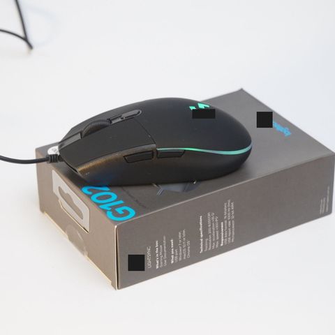 Chuột G102 Logitech Cho Game Thủ - Độ Phân Giải 8000 DPI - Hàng OEM