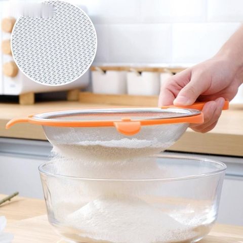Rây Lọc Cháo Cán Nhựa Cao Cấp Chống Nóng Thiết Kế Treo Tiện Dụng - Lưới Lọc Inox Không Ghỉ.