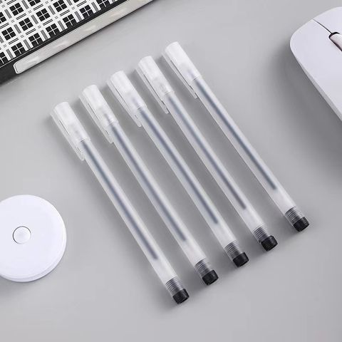 Bút Gel Nước Ngòi 0.5mm - Viết Êm, Mực Ra Đều, Nét Thanh Đẹp.