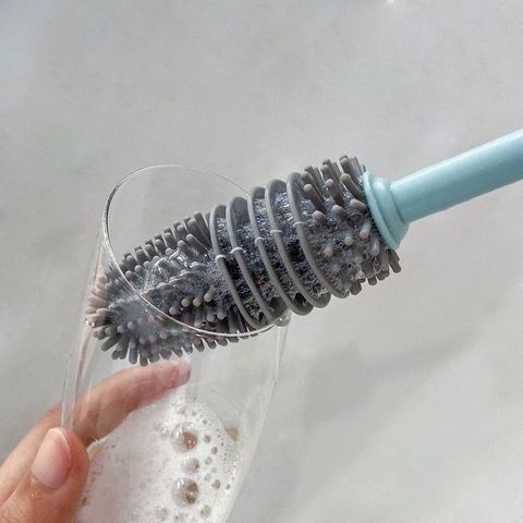 Cọ Rửa Ly Silicon Mềm Dẻo Cán Dài, Vệ Sinh Ly, Cốc, Bình Sữa Hiệu Quả - Không Gây Trầy Xước.