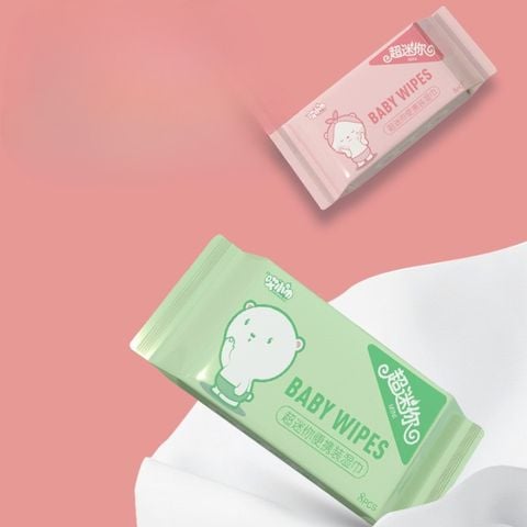 Bịch 8 Gói Khăn Giấy Ướt Mini Bỏ Túi Tiện Dụng Bằng Vải Không Dệt Cao Cấp (64 khăn)