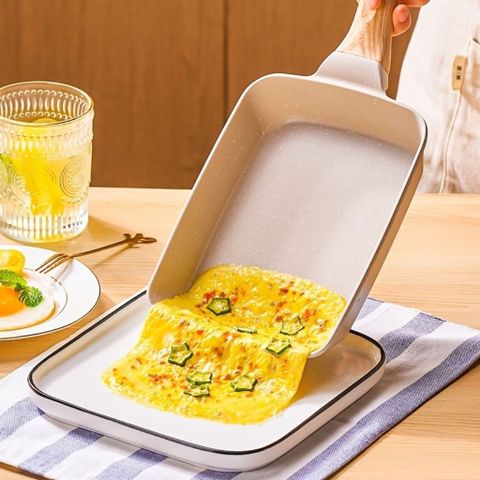 Chảo Chống Dính Vuông Đáy Từ Cán Gỗ Cao Cấp Chiên Trứng Cuộn Dùng Cho Mọi Loại Bếp.