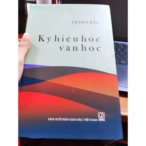 Sách Ký hiệu học văn học