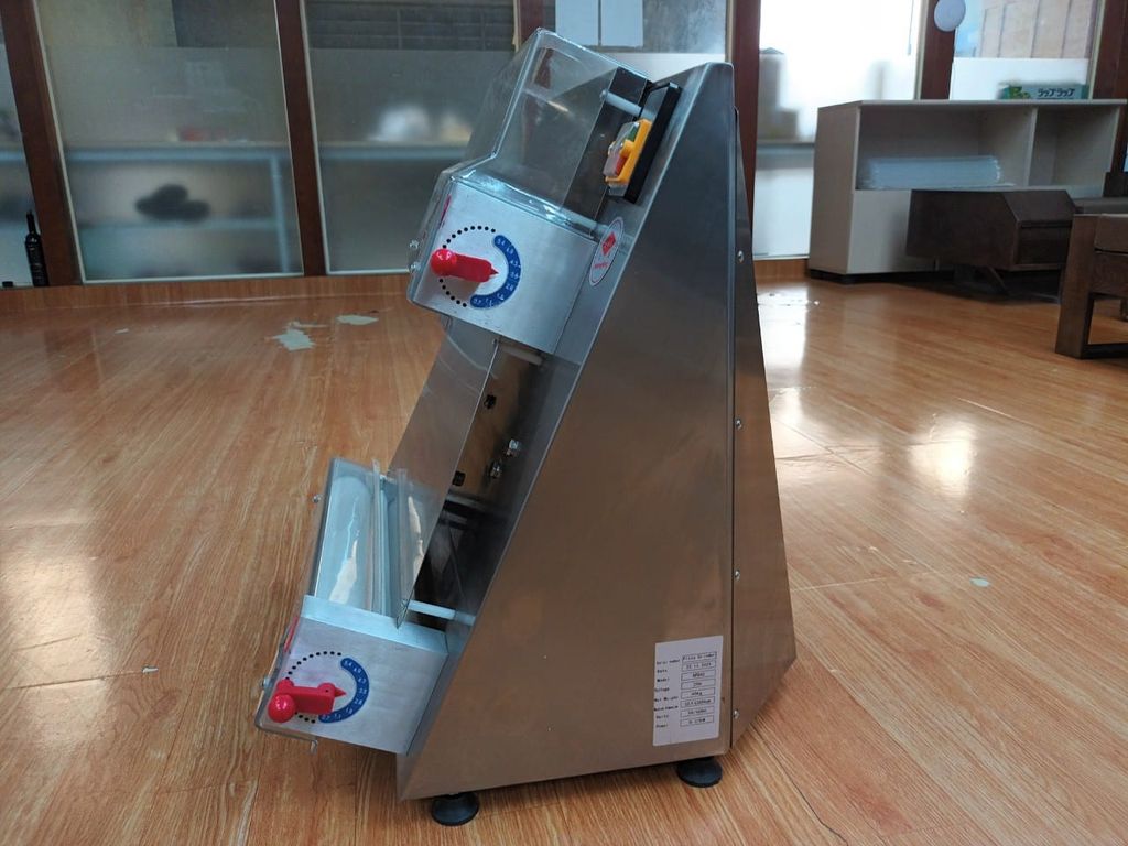Máy cán đế pizza Hongling APD40
