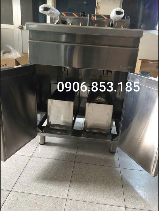 Bếp chiên nhúng đôi dùng điện Berjaya FSSDF12D