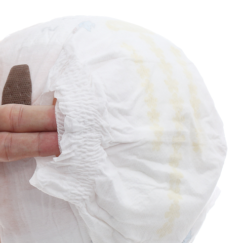 Tã dán Moony Natural size NB 62+4 miếng (Dưới 5 kg)