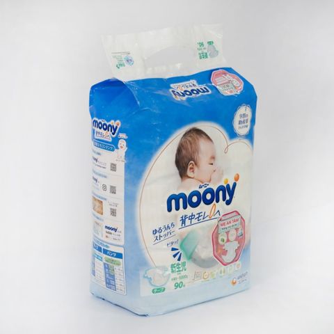 Tã dán Moony size NB 90 miếng (cho bé dưới 5 kg)