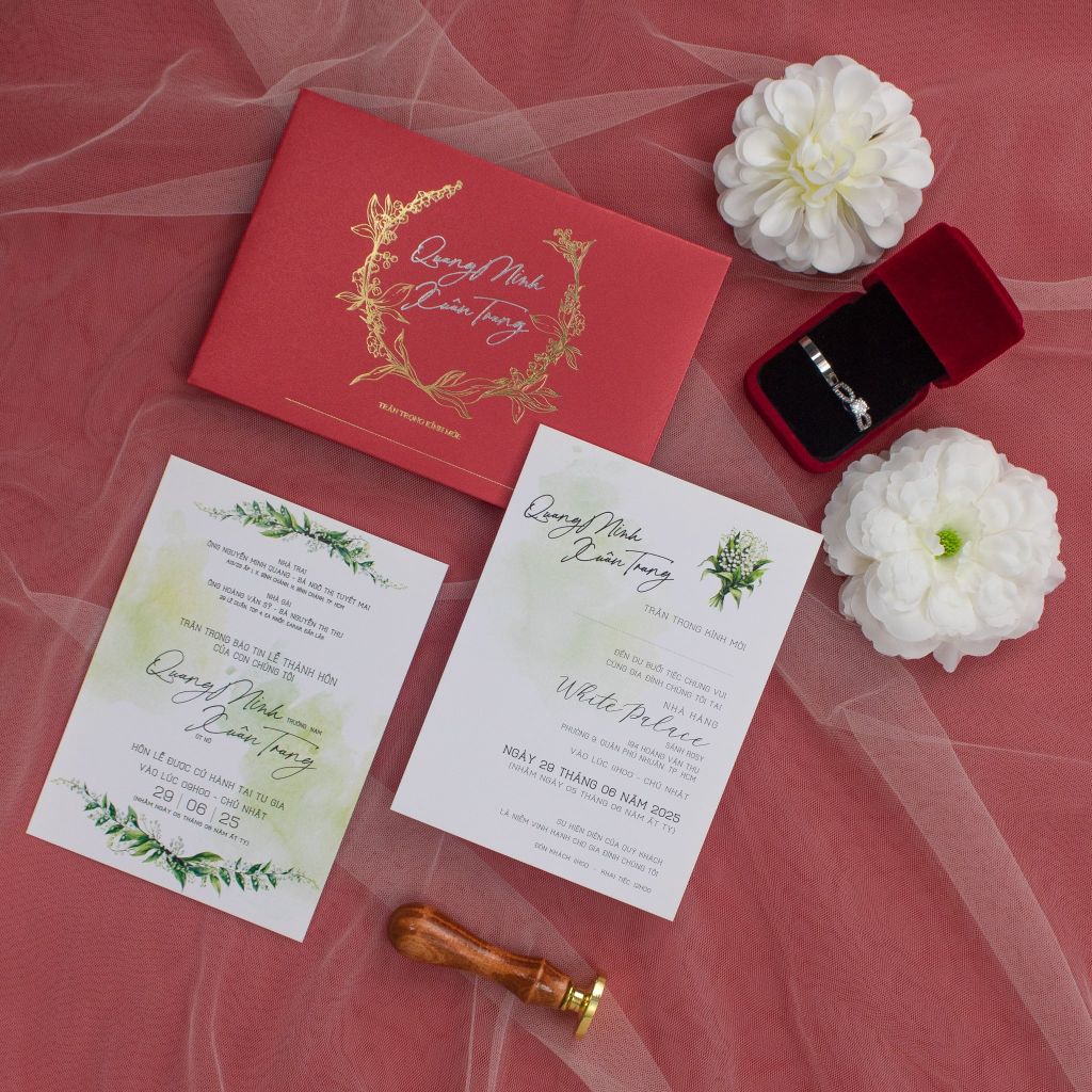 Thiệp cưới phong cách tân cổ điển với sắc đỏ và ép kim sang trọng - TL-C048D
