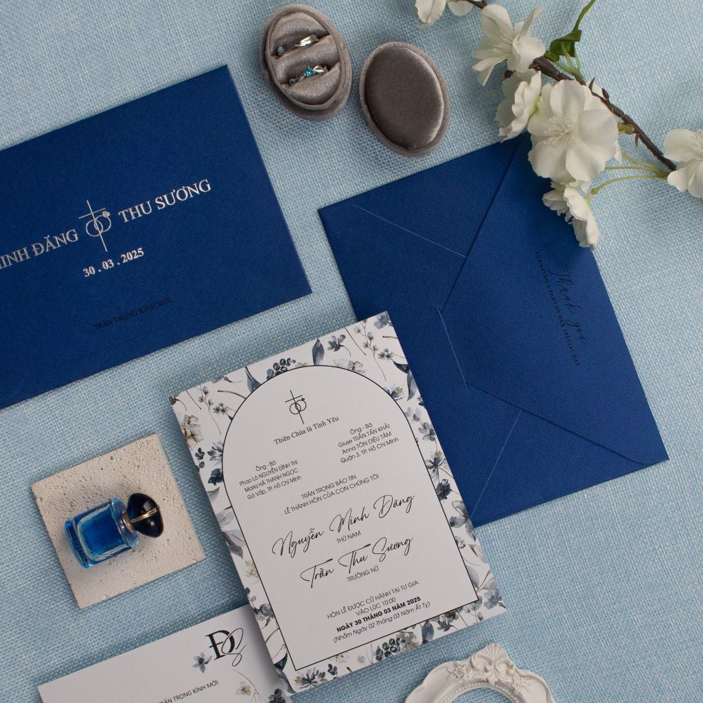 Thiệp Cưới Navy Blue Bản Giao Hưởng Tình Yêu Sang Trọng - TL-C054