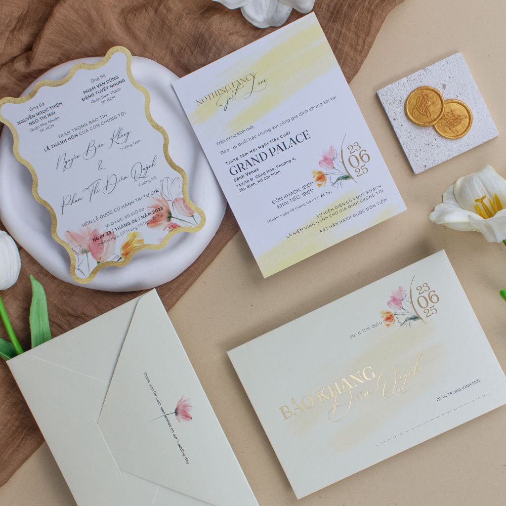 Thiệp Cưới Sắc Nắng Tinh Khôi Dấu Ấn Tulip Ngọt Ngào - TL-C050