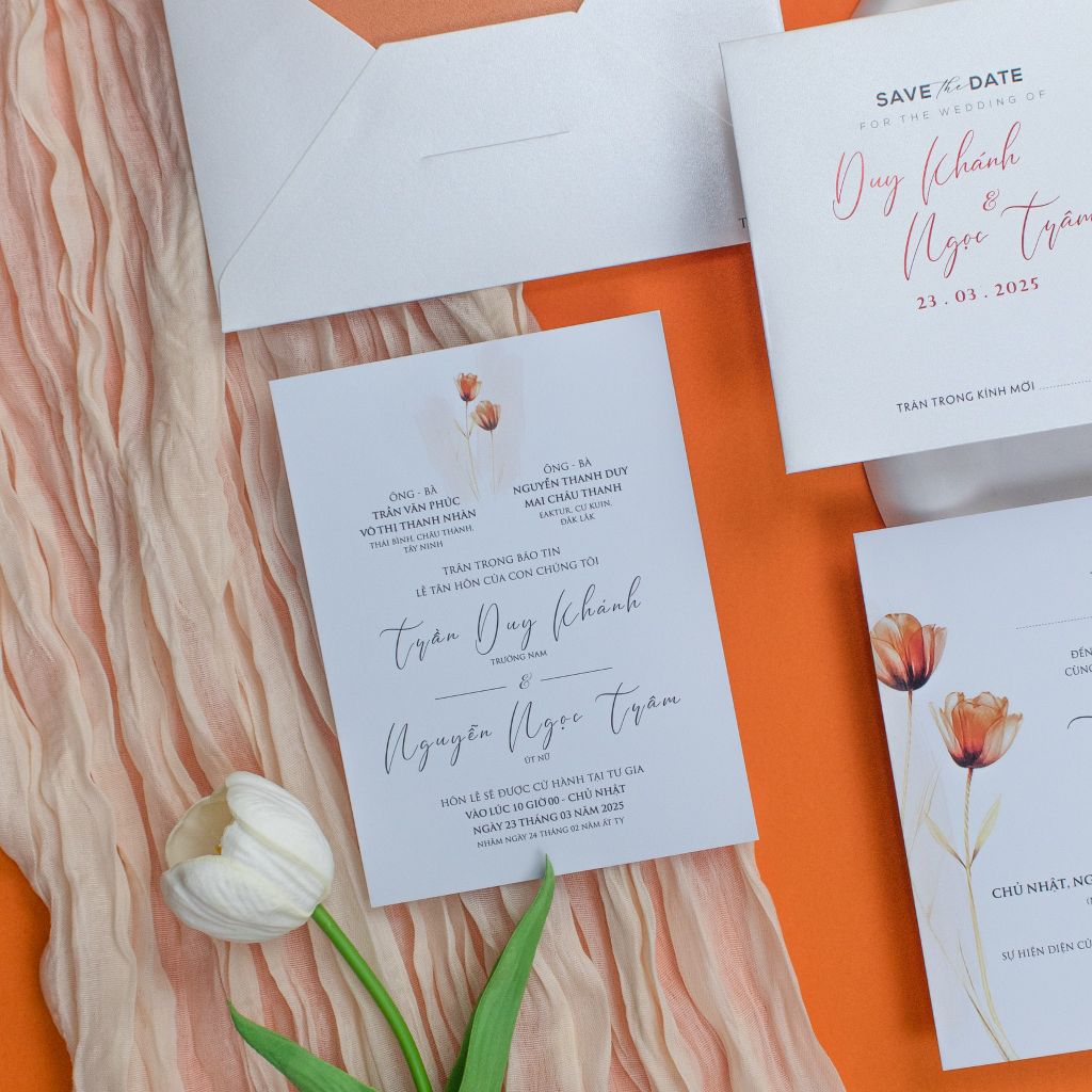 Thiệp Cưới Sắc Hoa Tulip Cam Nét Hiện Đại Đầy Kiêu Sa - TL-C046