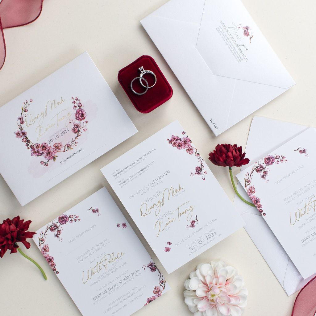 Thiệp Cưới Vòng Hoa Anh Đào Ép Kim Sang Trọng - TL-C019