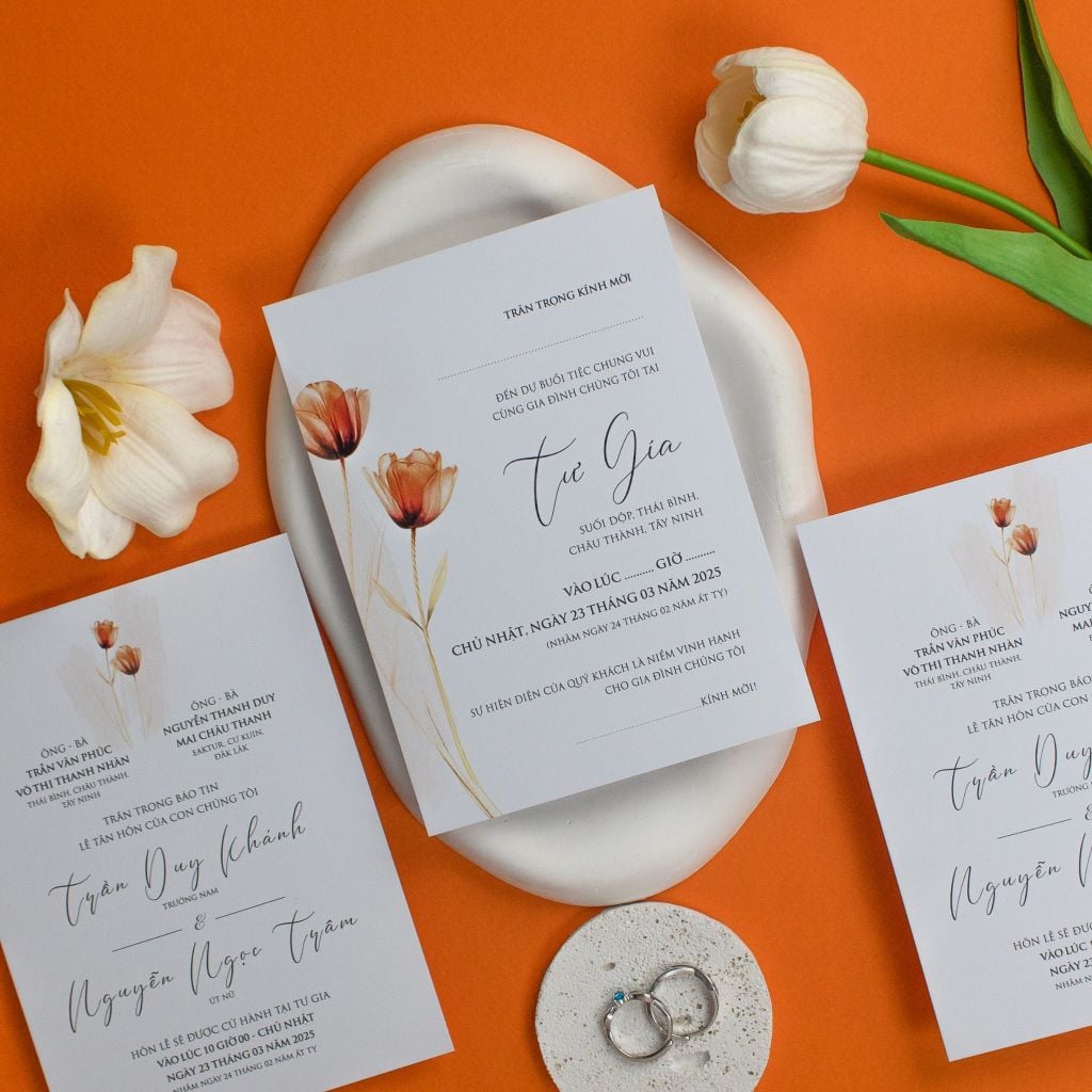 Thiệp Cưới Sắc Hoa Tulip Cam Nét Hiện Đại Đầy Kiêu Sa - TL-C046