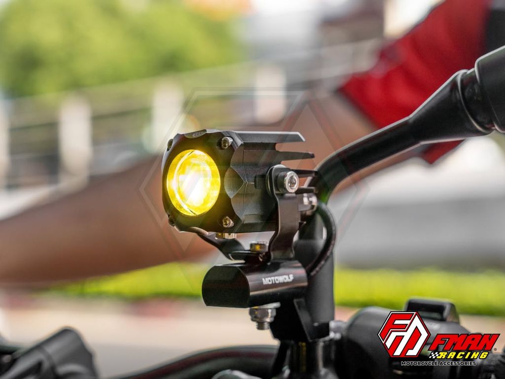 Đèn trợ sáng Future Eyes F150-S chính hãng