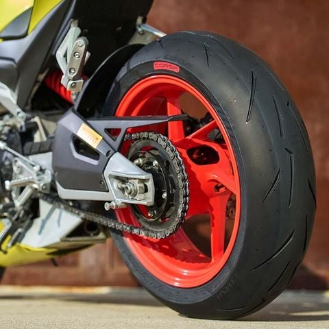 Lốp Pirelli Diablo Rosso 4 Corsa chính hãng