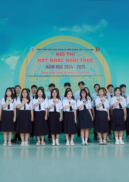  Đồng Phục Học Sinh Trường Trung Học Phổ Thông Thành Phố Cao Lãnh 