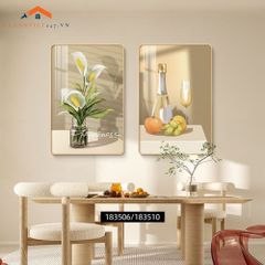 Tranh Trang Trí Nội Thất Hiện Đại Hoa Tulip và Rượu Vang - Bộ 2 Bức