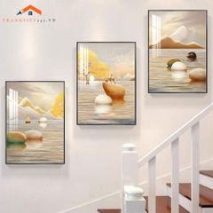 Bộ Tranh Treo Tường Cầu Thang Hiện Đại Cây Vàng Hươu và Phụ Nữ Sang Trọng