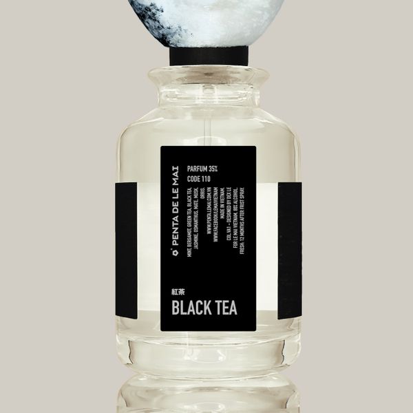 Echo of a Gaze / by DEX LE