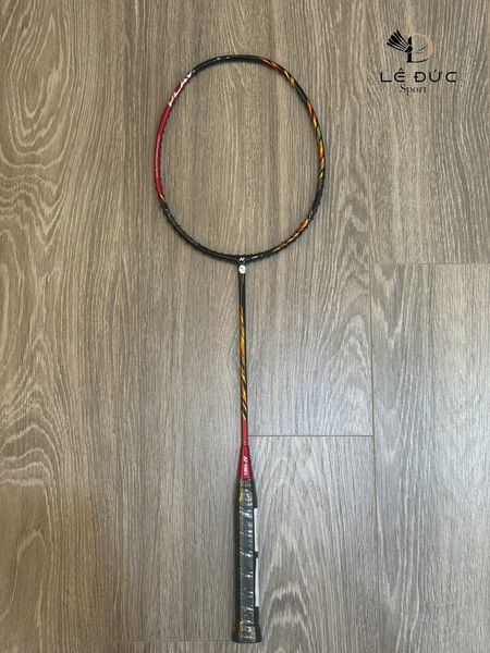 Vợt cầu lông Yonex Astrox 99 Play Đỏ