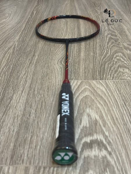 Vợt cầu lông Yonex Astrox 99 Pro Đỏ