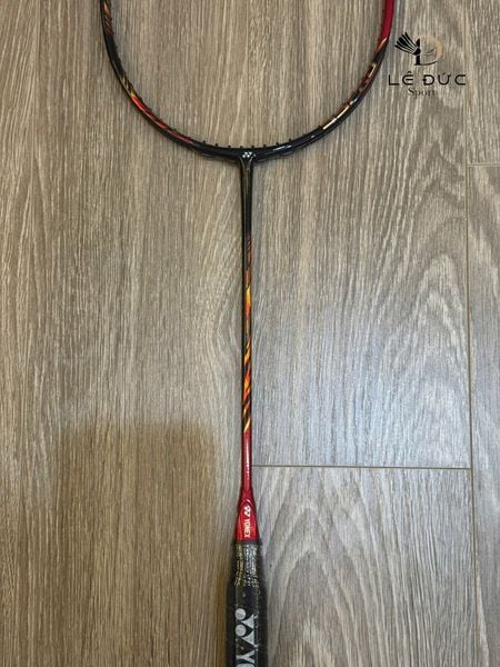 Vợt cầu lông Yonex Astrox 99 Pro Đỏ