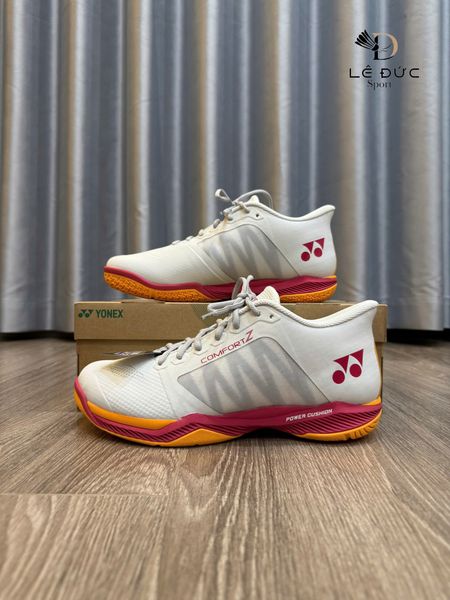 Giày cầu lông Yonex Power Cushion Comfort Z3 Wide (Off White/Red) 2025