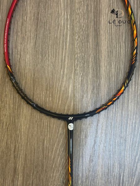 Vợt cầu lông Yonex Astrox 99 Play Đỏ