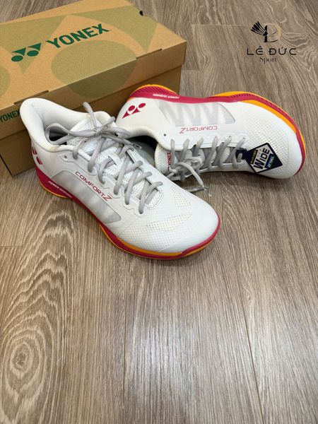 Giày cầu lông Yonex Power Cushion Comfort Z3 Wide (Off White/Red) 2025