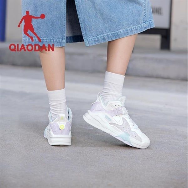 Giày Sneaker Nữ