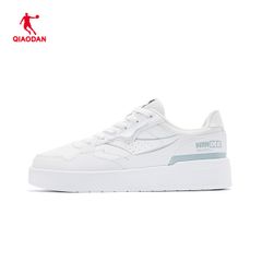 Giày Sneaker Nữ