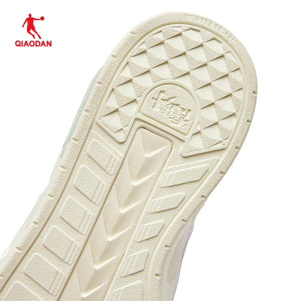 Giày Sneaker Nữ