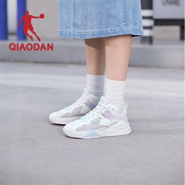Giày Sneaker Nữ