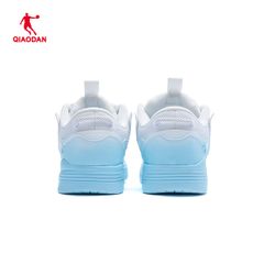 Giày Sneaker Nữ