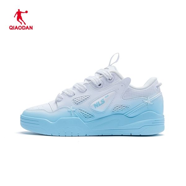 Giày Sneaker Nữ
