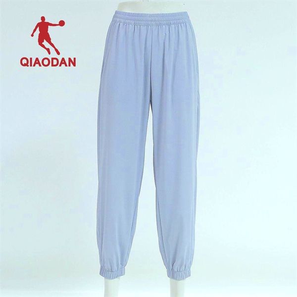 Quần Thể Thao Dệt Kim Nữ